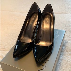 Black patent leather pumps